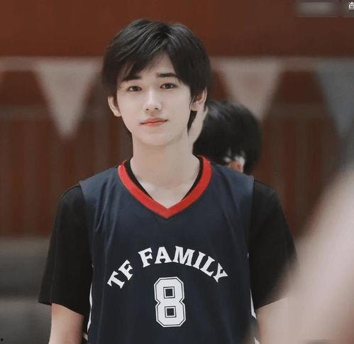 宋亚轩发展爆料视频大全,揭秘爆料视频背后的精彩瞬间  第1张